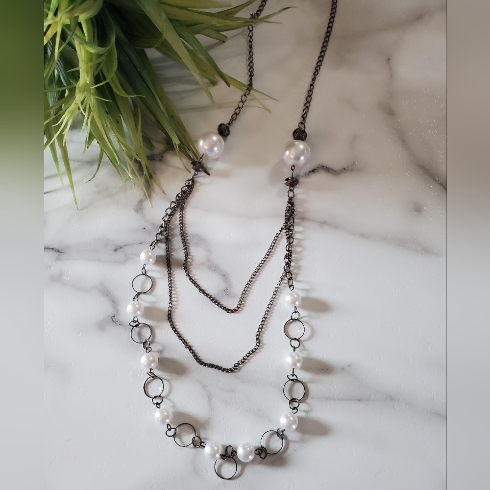 Silver Tone & Faux Pearls Necklace & Earring Set NEW